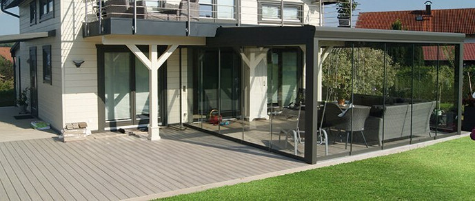 Moderne Terrassenüberdachungen aus Alu und Glas
