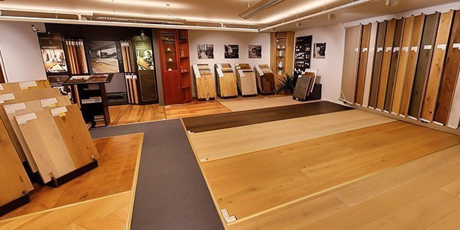 Bodenausstellung von Holz Liebl in Erding